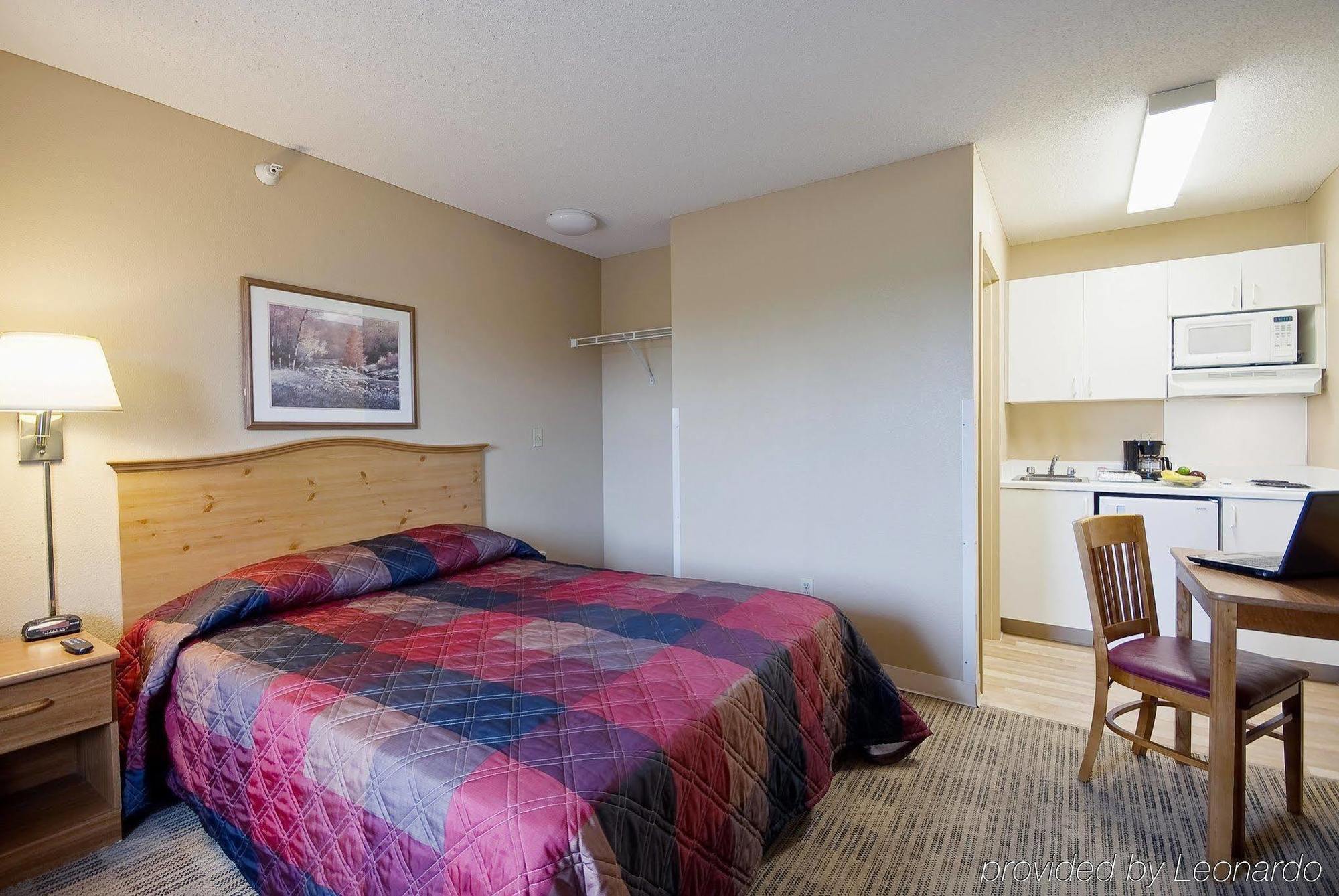 Hometowne Studios By Red Roof Salem, Or Exterior foto