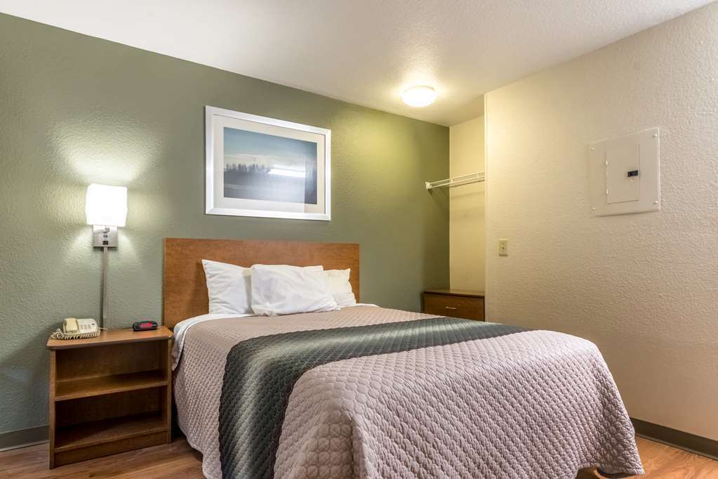 Hometowne Studios By Red Roof Salem, Or Zimmer foto
