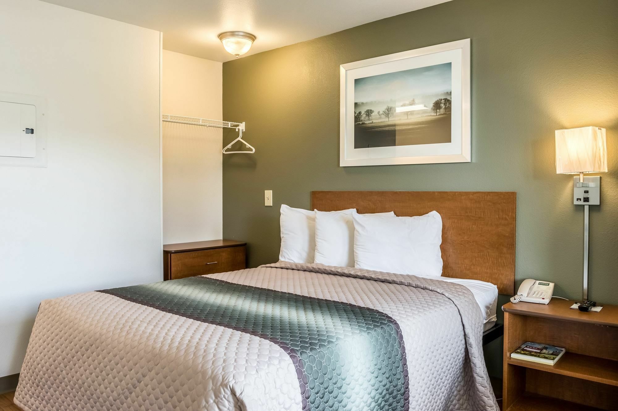 Hometowne Studios By Red Roof Salem, Or Exterior foto